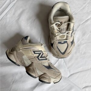 New Balance 9060 Sneakers